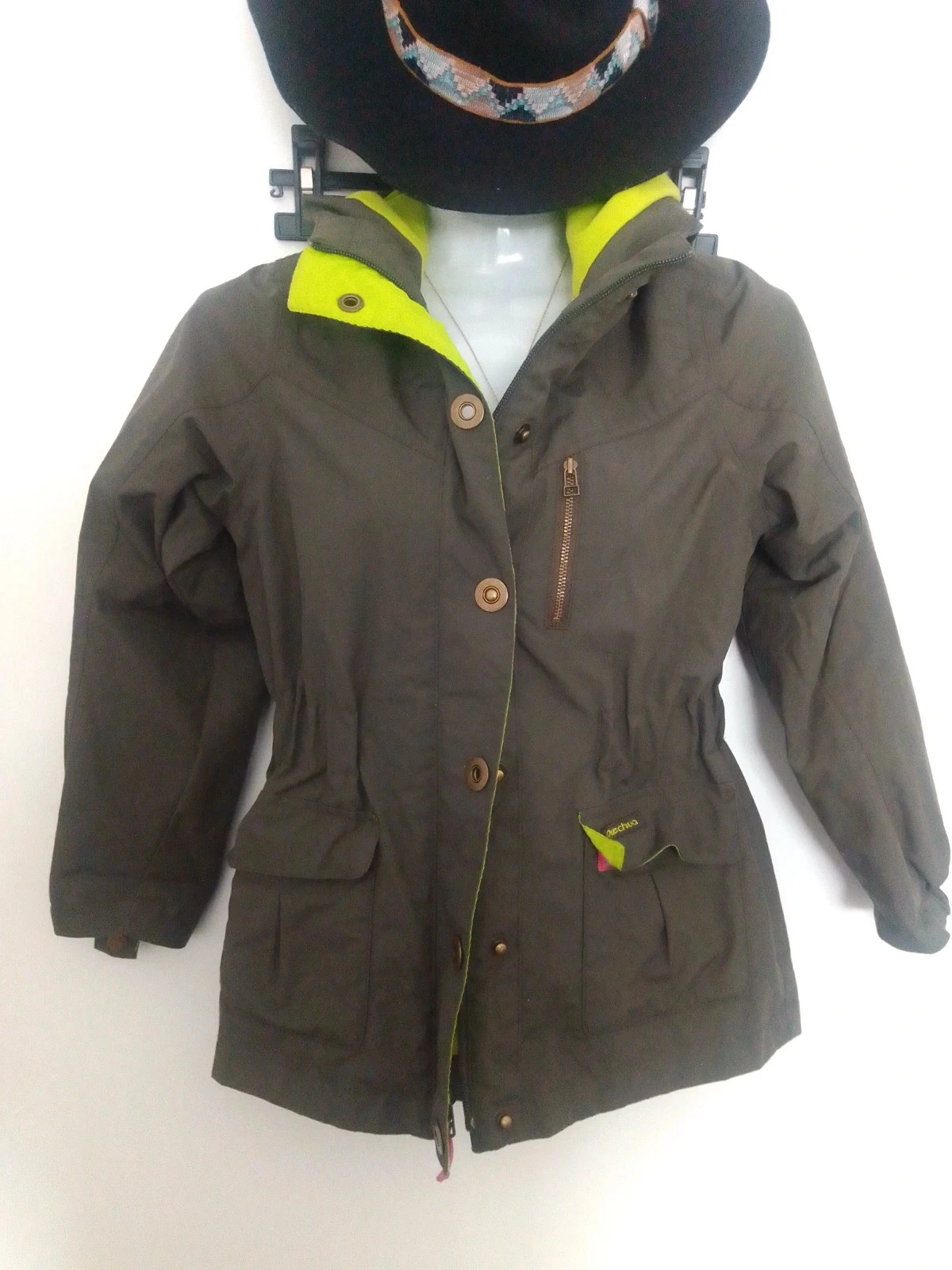 Jolie Veste fille 8 ans kaki